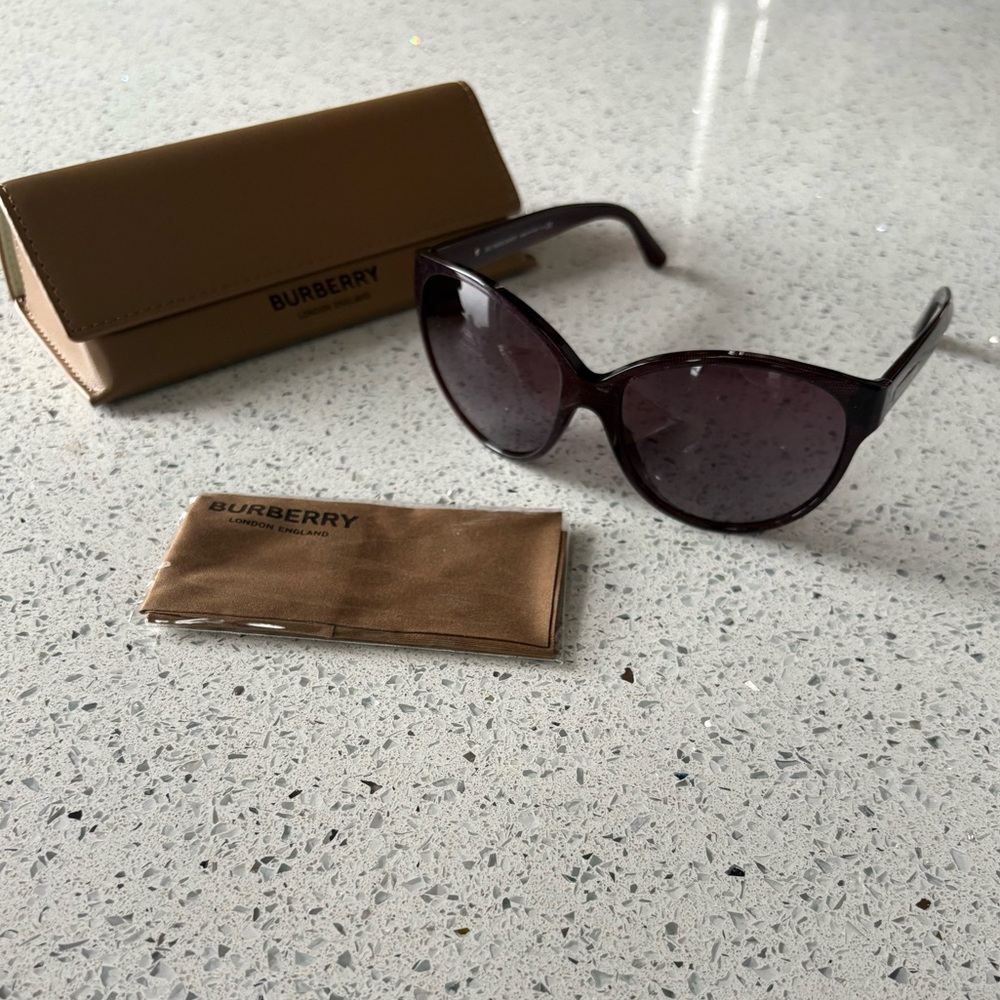 BURBERRY Plum Cat Eye Sunglasses - Picture 2 of 12